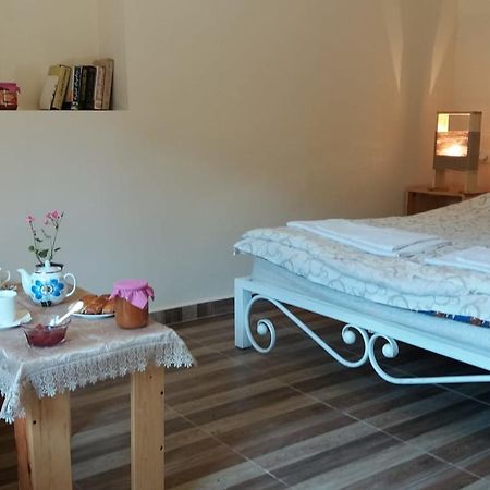 Arami Guest House ดีลีจาน ภายนอก รูปภาพ